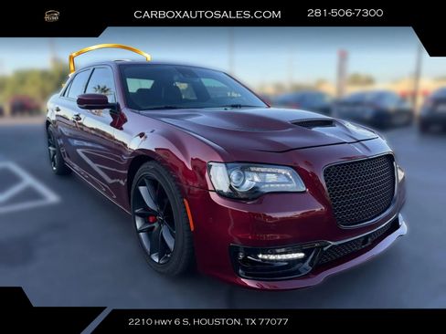 Used 2023 Chrysler 300 C RWD image 7