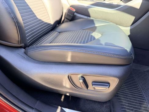 Certified 2022 Toyota Highlander XSE image 12