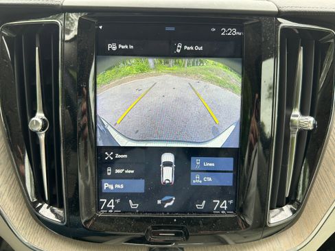 Used 2018 Volvo XC60 T6 Inscription w/ Convenience Package AWD/4WD image 8