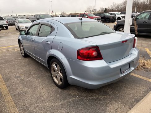 Used 2013 Dodge Avenger SE image 11
