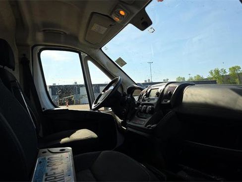 Used 2019 RAM ProMaster 2500 FWD image 5