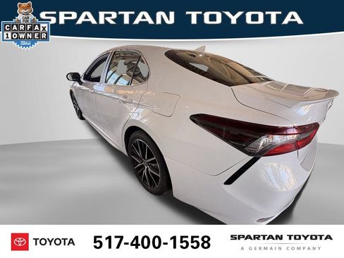 Used 2024 Toyota Camry SE FWD image 2