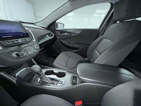 Used 2024 Chevrolet Malibu LT FWD image 5