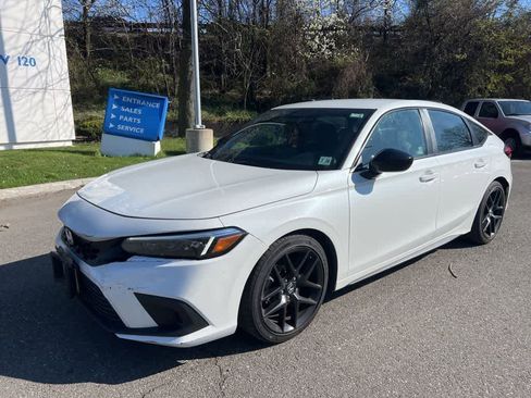 Used 2023 Honda Civic Sport image 11