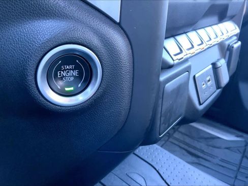 Certified 2022 Chevrolet Silverado 1500 Custom image 34