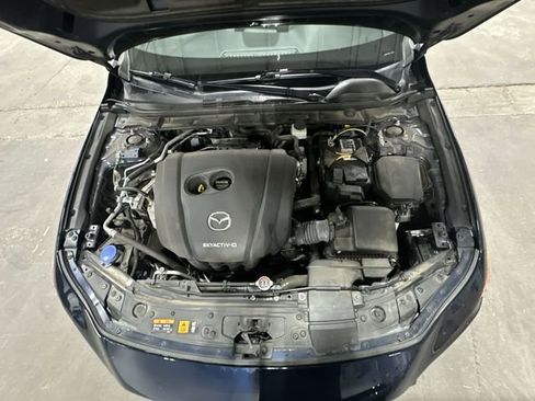 Used 2019 MAZDA MAZDA3 Hatchback w/ Preferred Package FWD image 22
