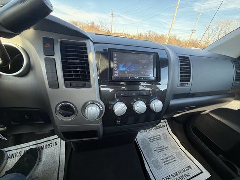 Used 2013 Toyota Tundra 4x4 Double Cab image 25