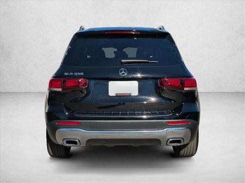 Certified 2022 Mercedes-Benz GLB 250 image 9