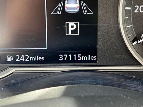 Used 2025 Nissan Versa SV image 36