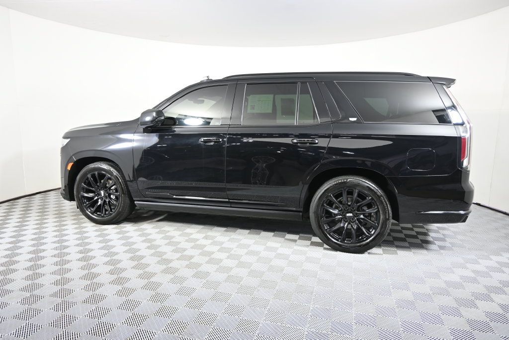Used 2024 Cadillac Escalade Sport Platinum w/ LPO, ONYX Package AWD/4WD image 3