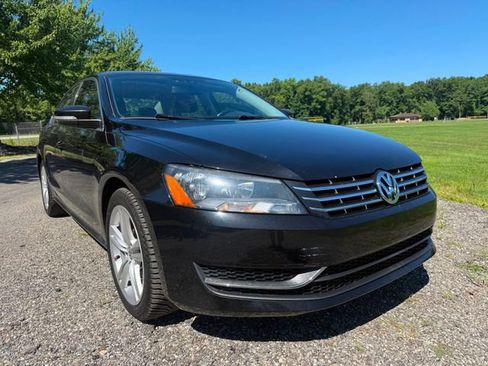 Used 2014 Volkswagen Passat TDI SE FWD image 6
