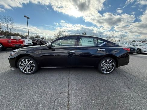 New 2025 Nissan Altima 2.5 SL image 8