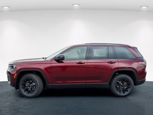 New 2026 Jeep Grand Cherokee Altitude AWD/4WD image 5