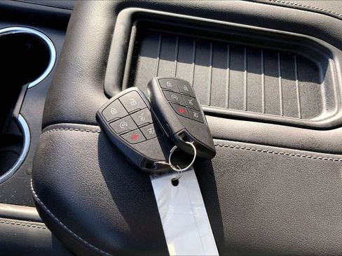 Used 2023 Chevrolet Tahoe Z71 AWD/4WD image 11