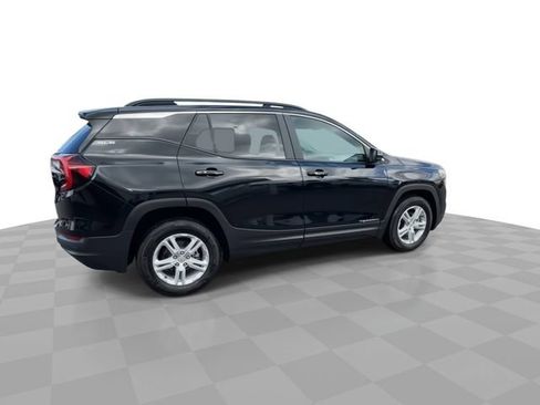 Certified 2024 GMC Terrain SLE w/ Driver Convenience Package FWD image 8