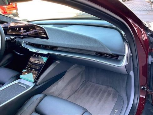 Used 2024 Lucid Air Touring image 16