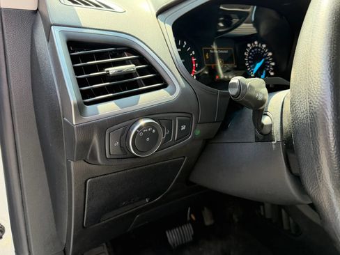 Used 2020 Ford Edge SE AWD/4WD image 25