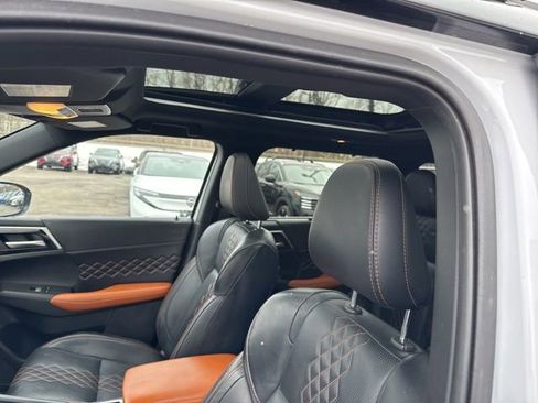 Used 2024 Mitsubishi Outlander SEL image 56