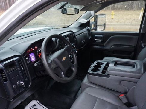 Used 2017 Chevrolet Silverado 1500 W/T w/ Chrome Bumper Package image 18