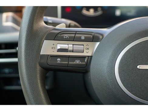 Used 2025 Hyundai Sonata SEL FWD image 9