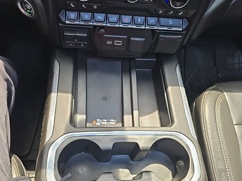 Used 2020 Chevrolet Silverado 2500 LTZ w/ LTZ Premium Package AWD/4WD image 18