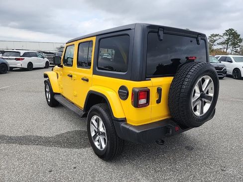 Used 2021 Jeep Wrangler Unlimited Sahara image 9