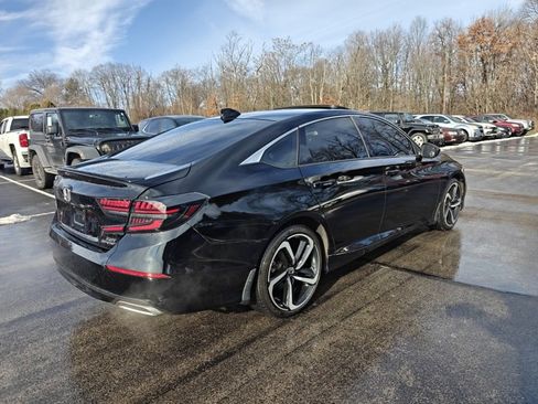 Used 2022 Honda Accord Sport image 3