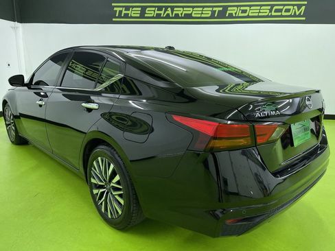 Used 2023 Nissan Altima 2.5 SV image 7