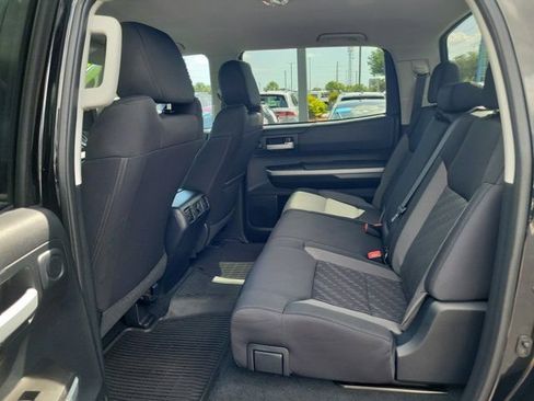 Used 2017 Toyota Tundra SR5 w/ SR5 Upgrade Package AWD/4WD image 13