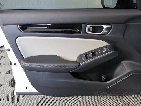 Used 2024 Honda Civic Sport Touring image 12