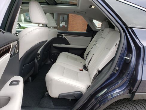 Used 2021 Lexus RX 450h AWD w/ Luxury Package image 11