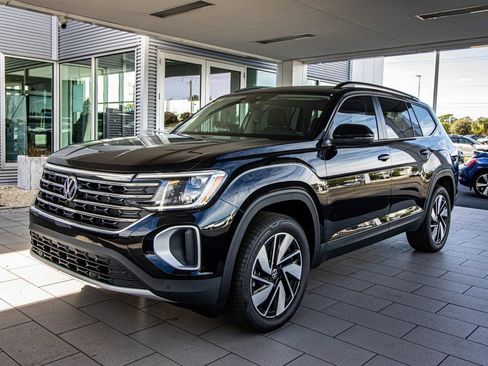 New 2026 Volkswagen Atlas SE image 11