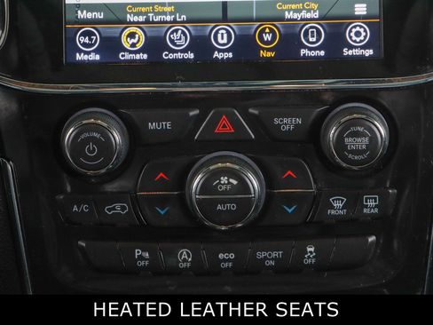 Used 2022 Jeep Grand Cherokee Limited image 20