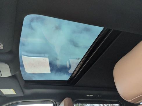 Certified 2023 Ford F150 Lariat w/ Equipment Group 502A High image 22