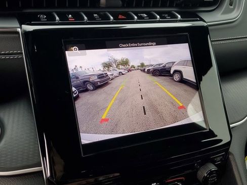 New 2024 Jeep Grand Cherokee Laredo X image 13