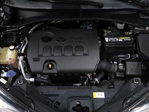 Used 2019 Toyota C-HR XLE image 25