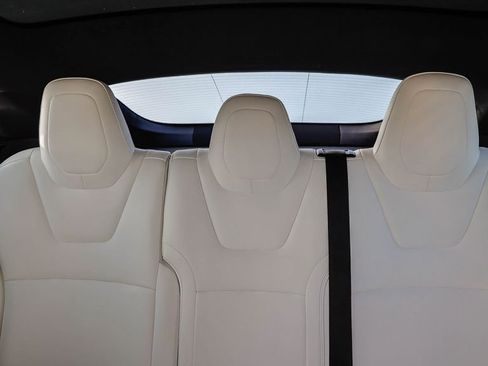 Used 2021 Tesla Model S Performance image 11