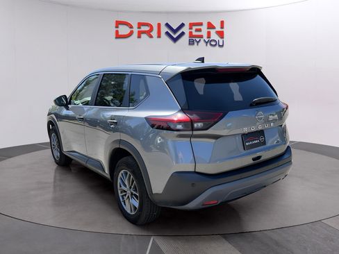 Used 2023 Nissan Rogue S FWD image 3