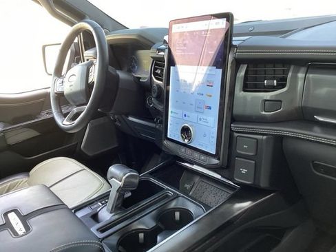 Used 2024 Ford F150 Lightning Platinum AWD/4WD image 21