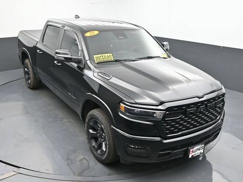 Used 2025 RAM 1500 Big Horn AWD/4WD image 40