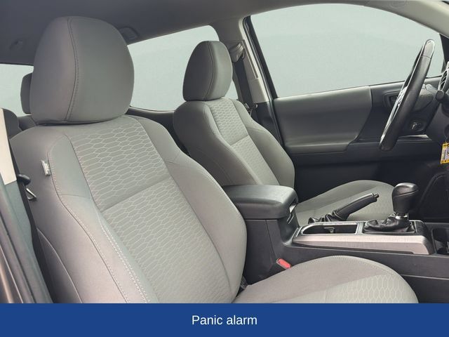 Used 2018 Toyota Tacoma SR5 AWD/4WD image 21