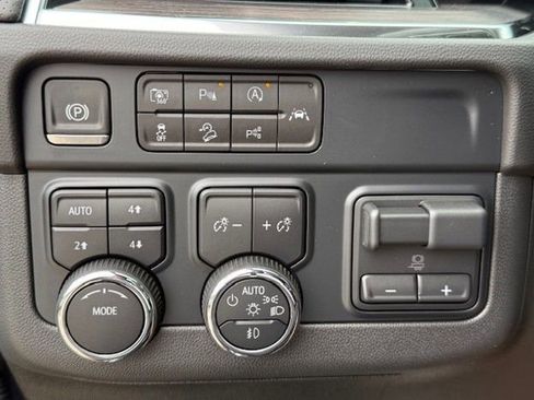 New 2025 Chevrolet Tahoe Premier w/ Sun And Tow Package image 35