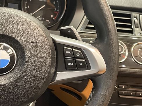 Used 2014 BMW Z4 sDrive35i image 17