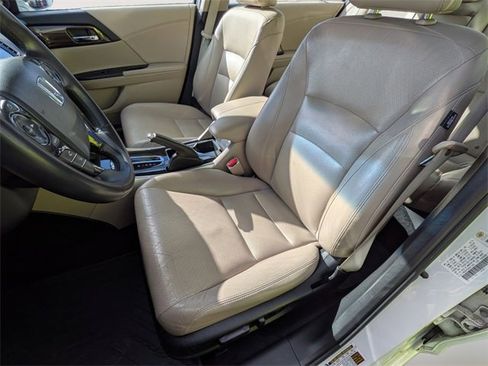 Used 2017 Honda Accord EX-L image 20