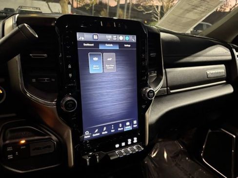 Used 2024 RAM 2500 Laramie image 24