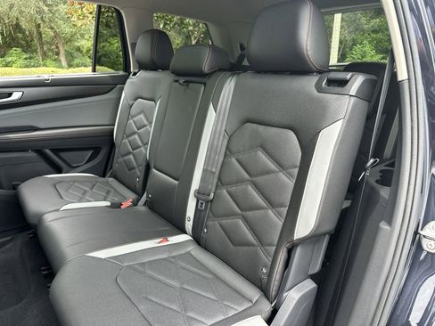 New 2026 Volkswagen Atlas Peak Edition image 23