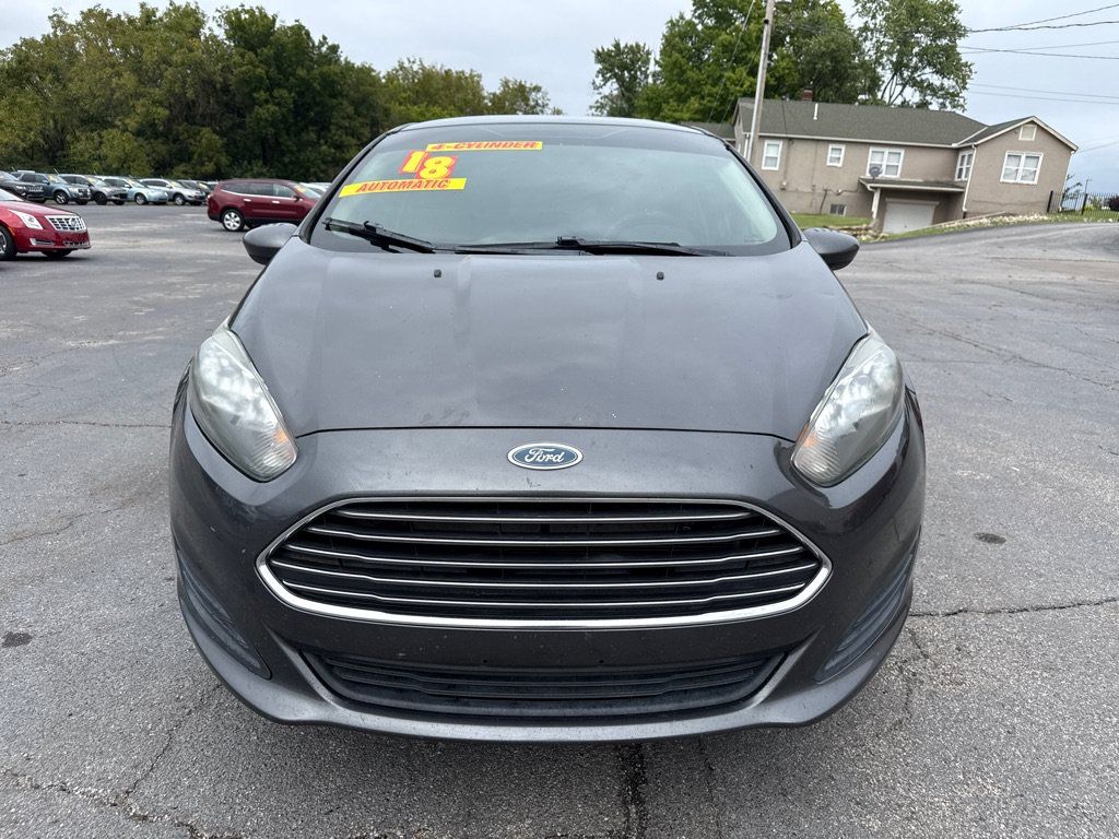 Used 2018 Ford Fiesta SE FWD image 3