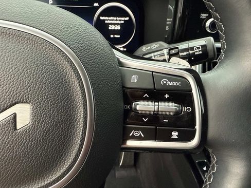 Used 2023 Kia Sorento SX image 36