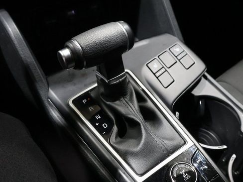 Used 2024 Kia Sportage LX image 28