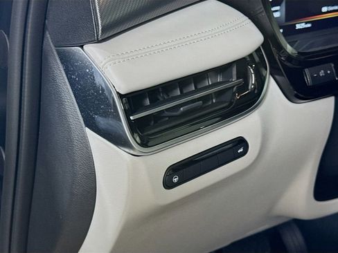 Used 2026 INFINITI QX60 Luxe w/ Cargo Package image 11